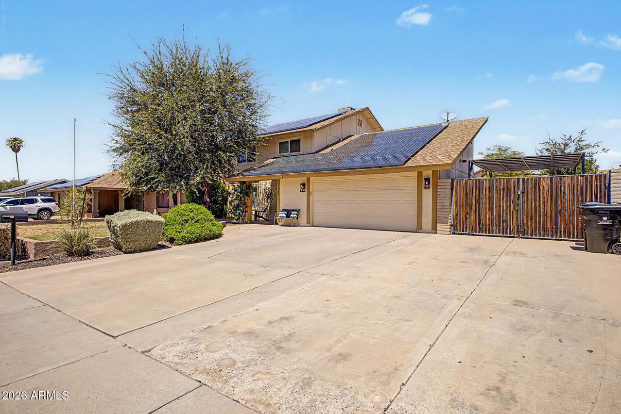 3960 W Glenaire Dr., Phoenix, AZ 85053