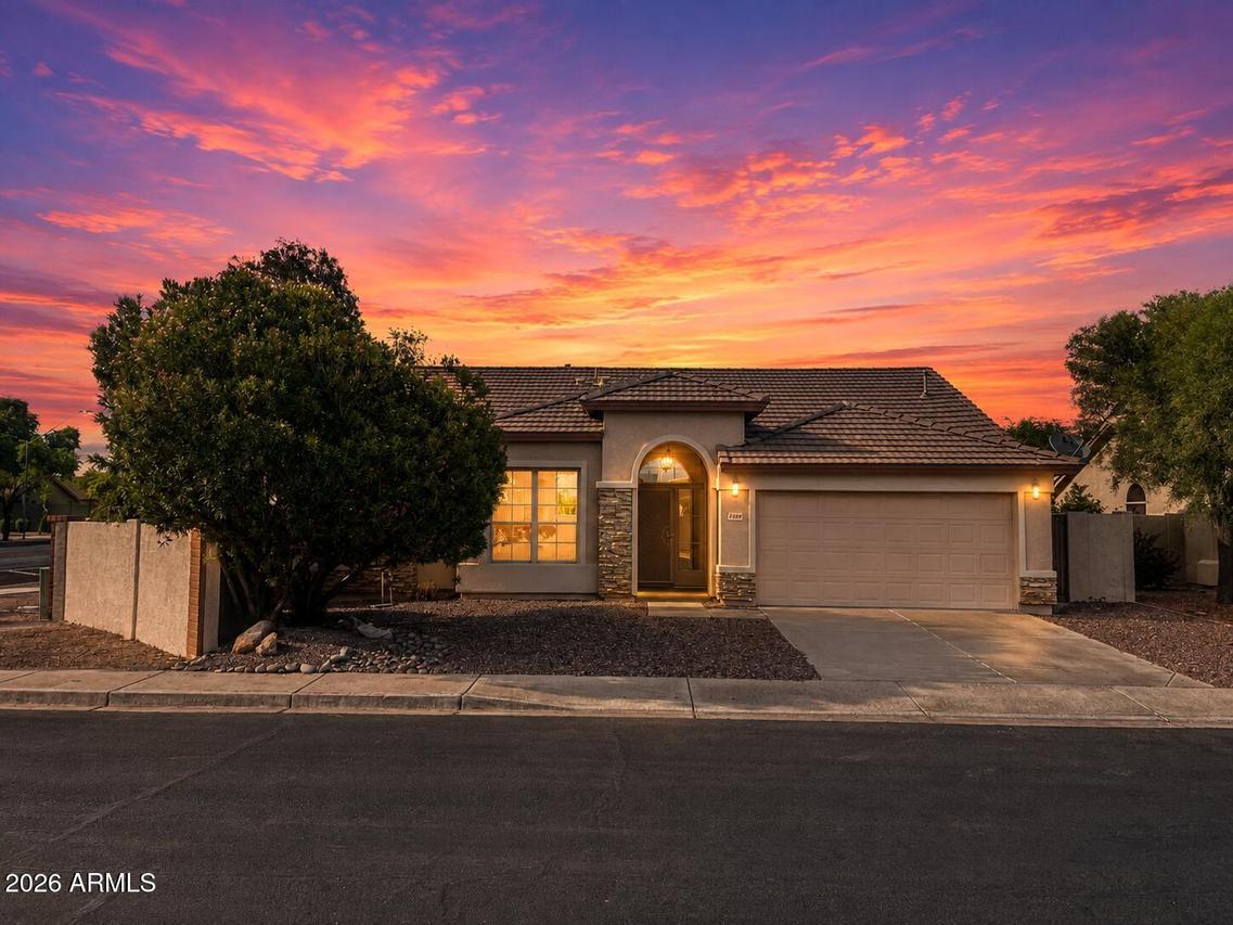 8228 W Palmaire Ave., Glendale, AZ 85303