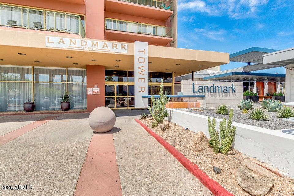 4750 N Central Ave. #8L, Phoenix, AZ 85012