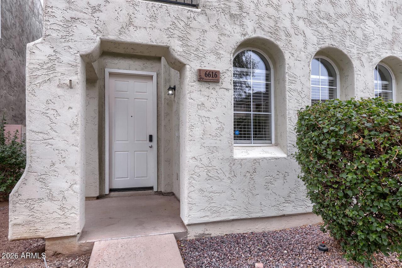 6616 W Johnson St., Phoenix, AZ 85043