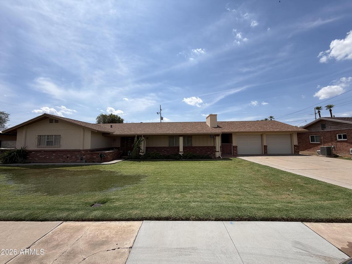5843 W Belmont Ave., Glendale, AZ 85301