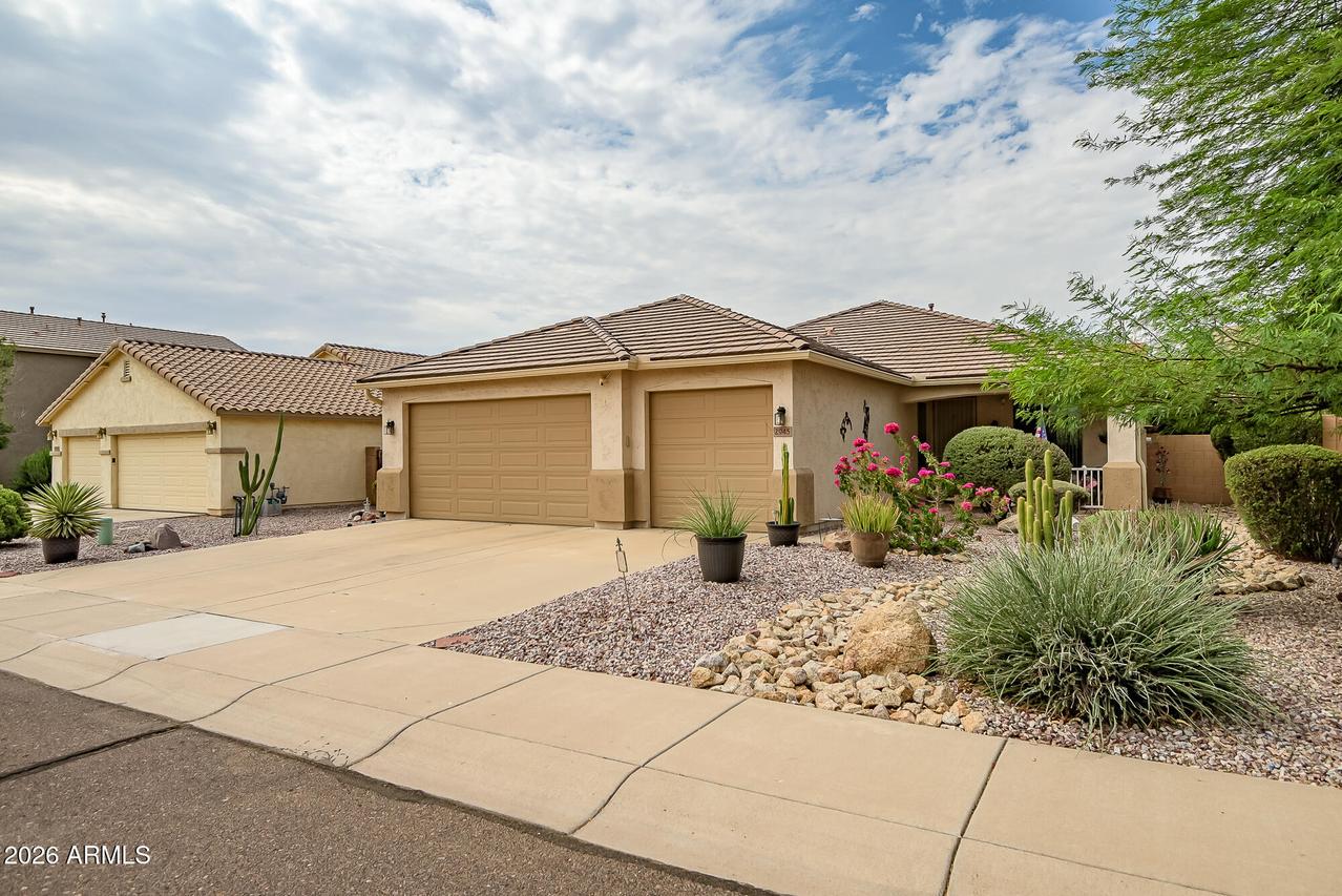 2945 W Goldmine Mountain Dr., San Tan Valley, AZ 85144
