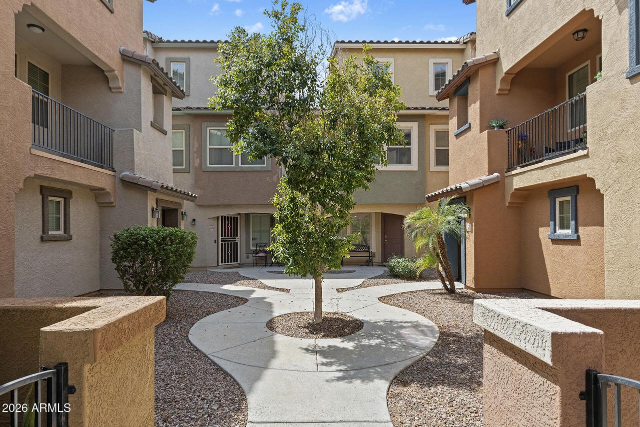 7809 W Palm Ln., Phoenix, AZ 85035