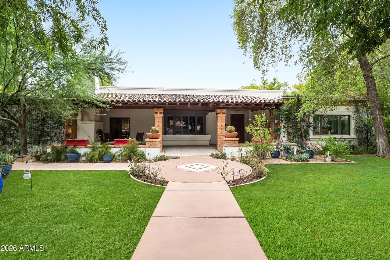 8219 N 74th Pl., Scottsdale, AZ 85258