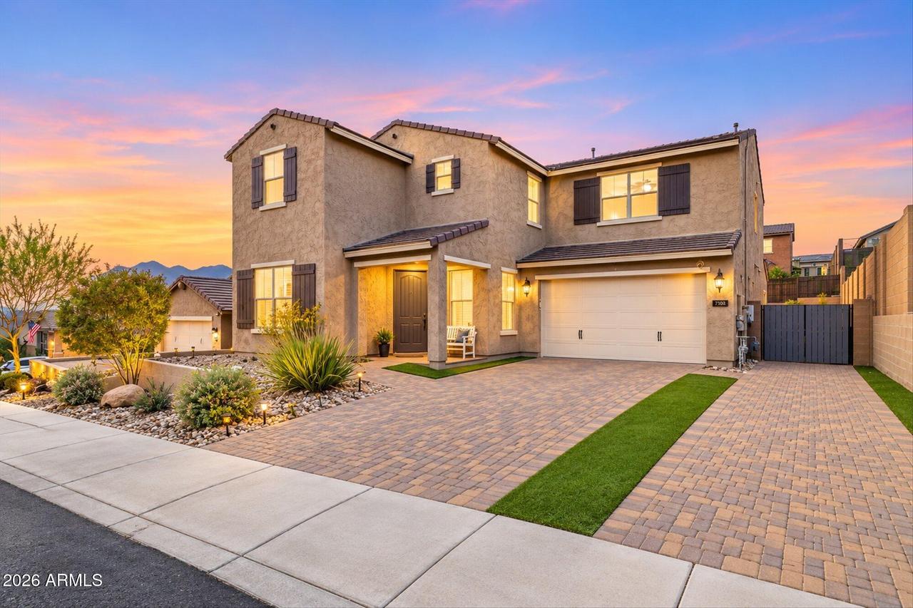 2916 W Brilliant Sky Dr., Phoenix, AZ 85085