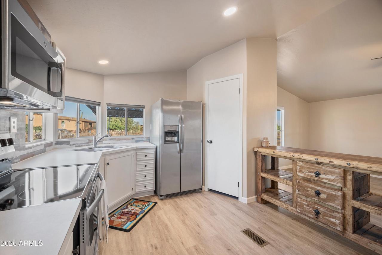 40514 N 251st Ave., Morristown, AZ 85342