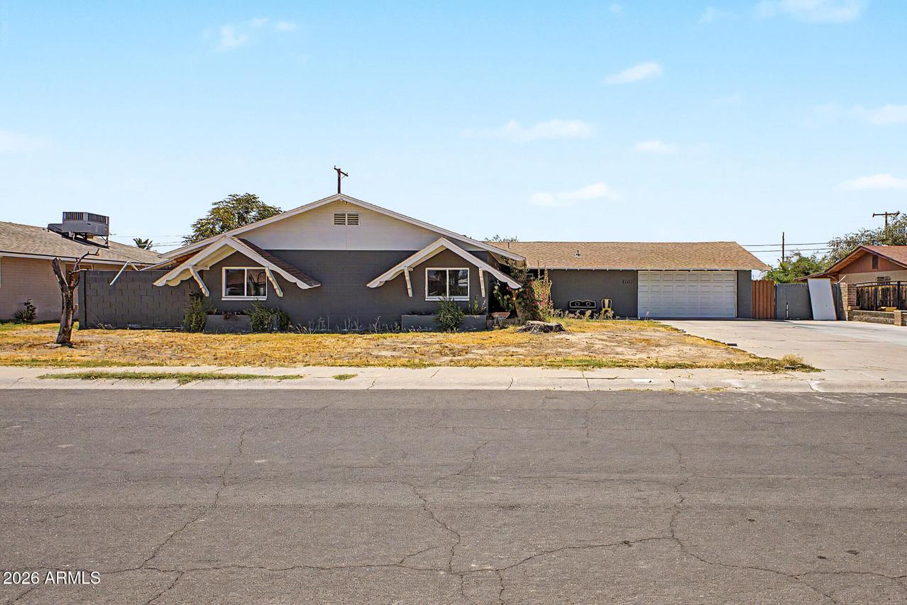6017 W Medlock Dr., Glendale, AZ 85301