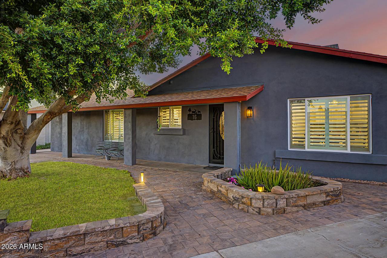 16 E Rice Dr., Tempe, AZ 85283