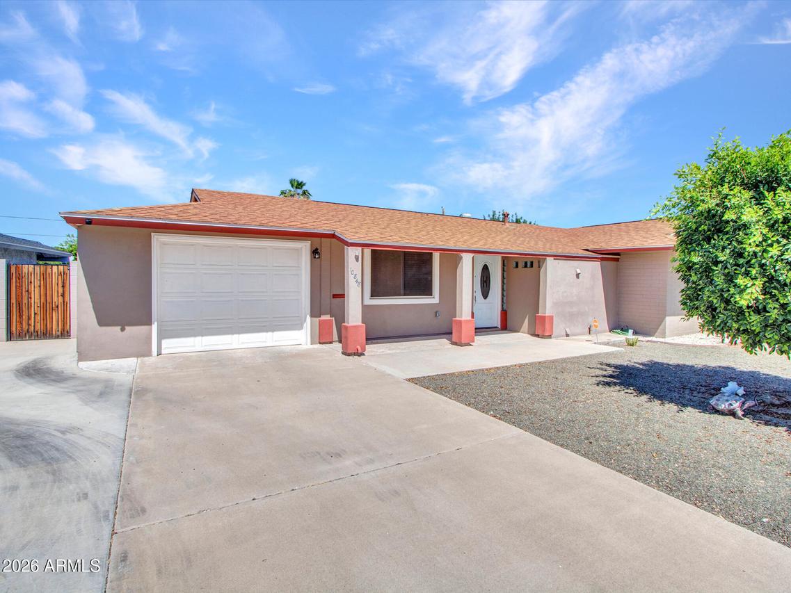 10848 W Connecticut Ave., Sun City, AZ 85351