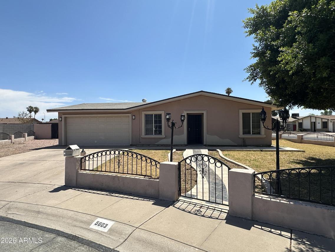 5603 N 69th Ln., Glendale, AZ 85303