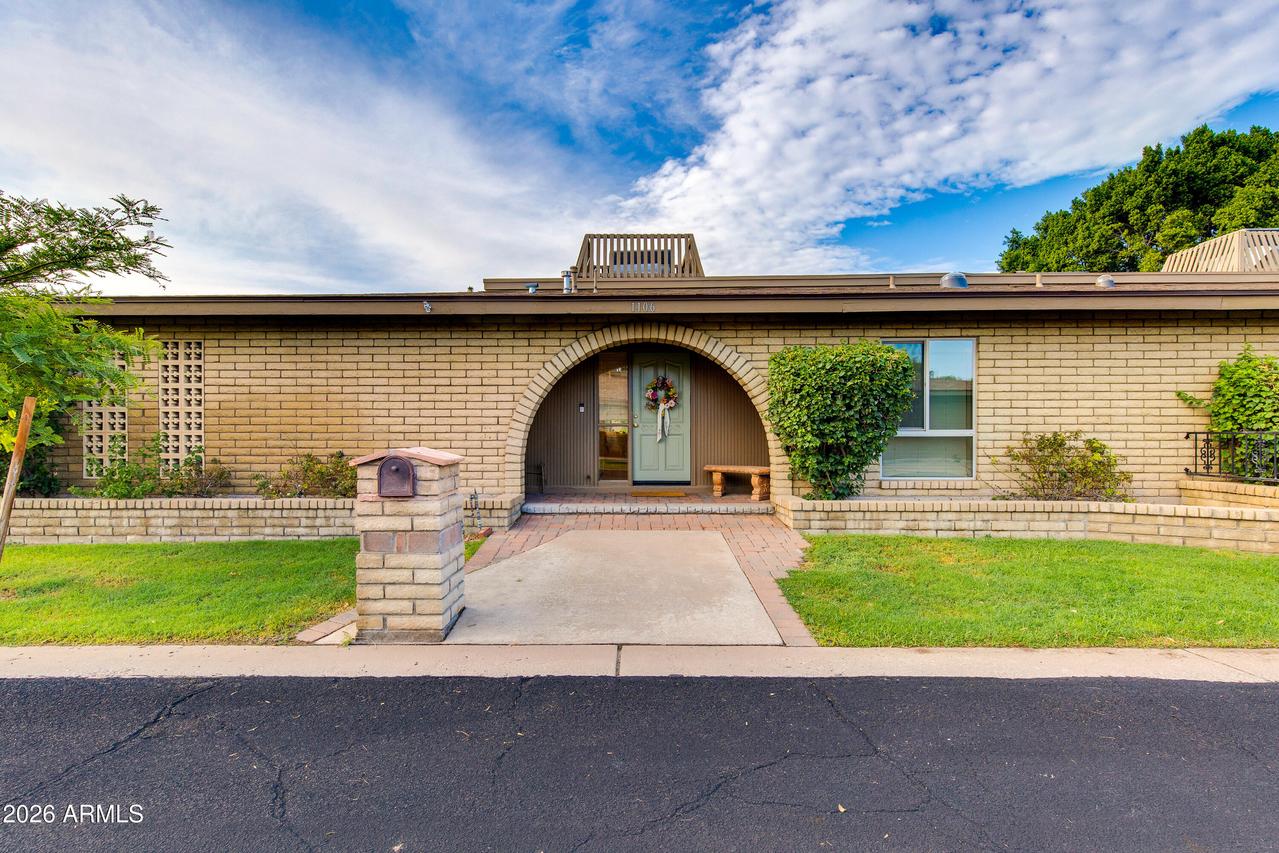 1106 E Wagon Wheel Dr., Phoenix, AZ 85020