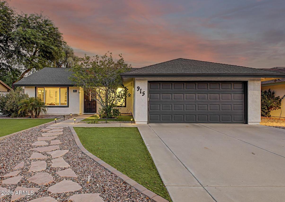 915 E Inca St., Mesa, AZ 85203