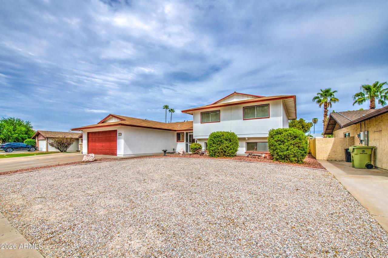 15613 N 57th Dr., Glendale, AZ 85306