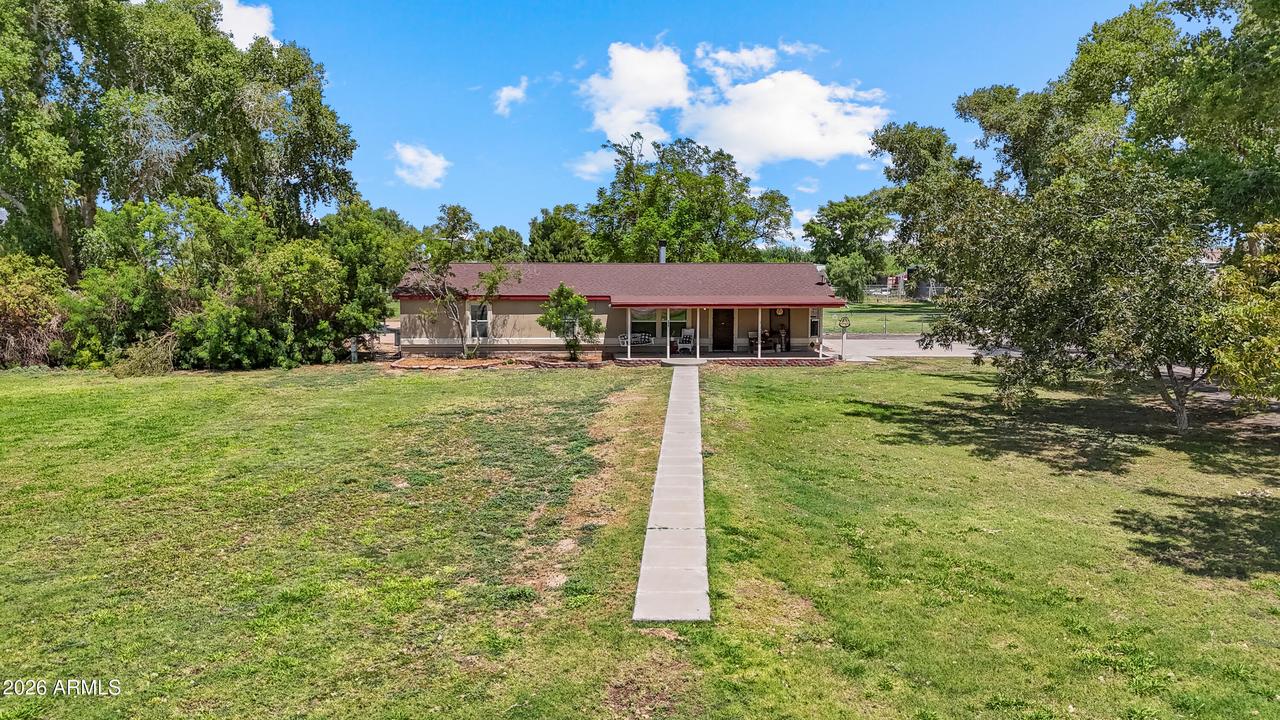 18004 W Yuma Rd., Goodyear, AZ 85338