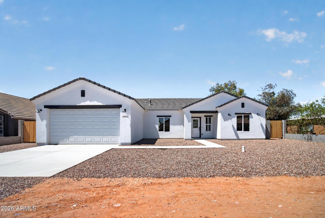 34572 N Camino Largo, San Tan Valley, AZ 85140