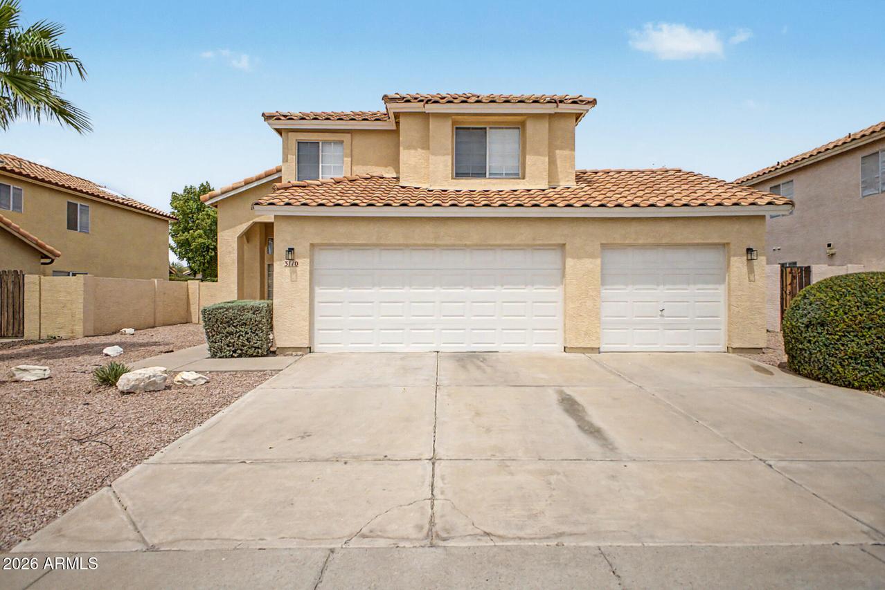 3110 E Cottonwood Ln., Phoenix, AZ 85048