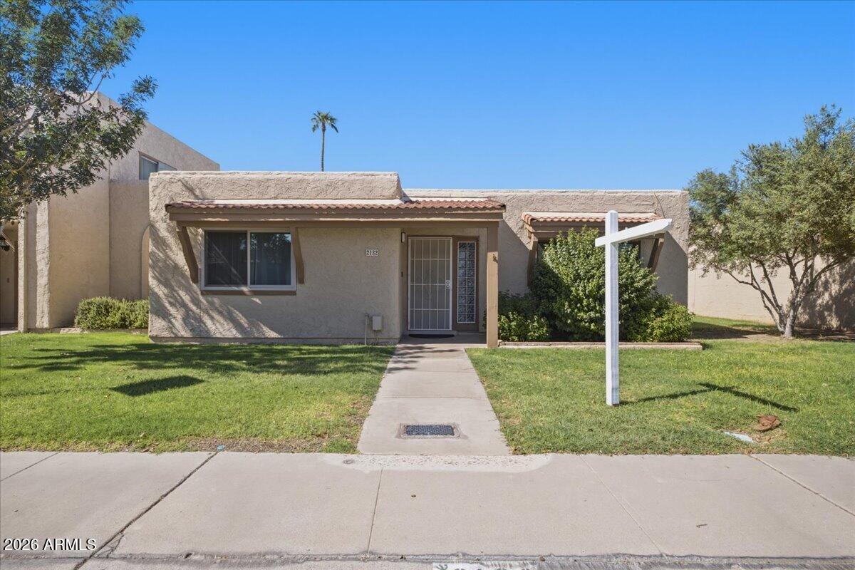 2132 E Minton Dr., Tempe, AZ 85282