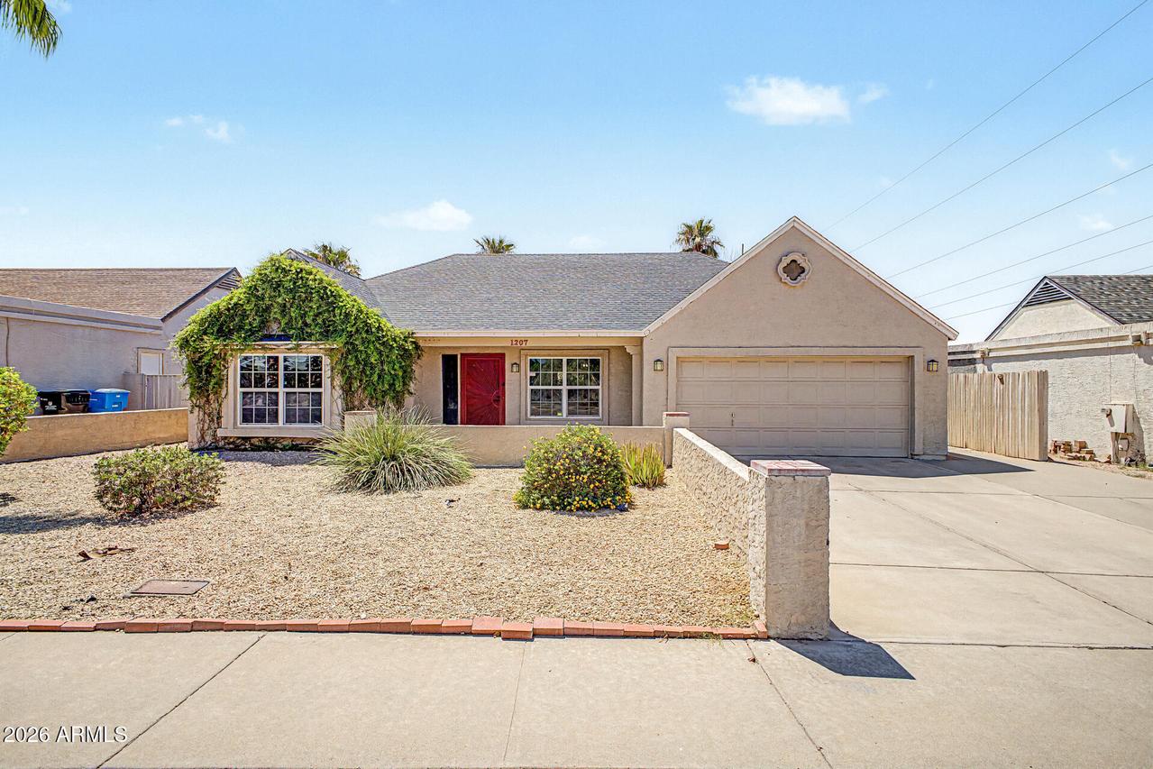 1207 E Tonto Ln., Phoenix, AZ 85024
