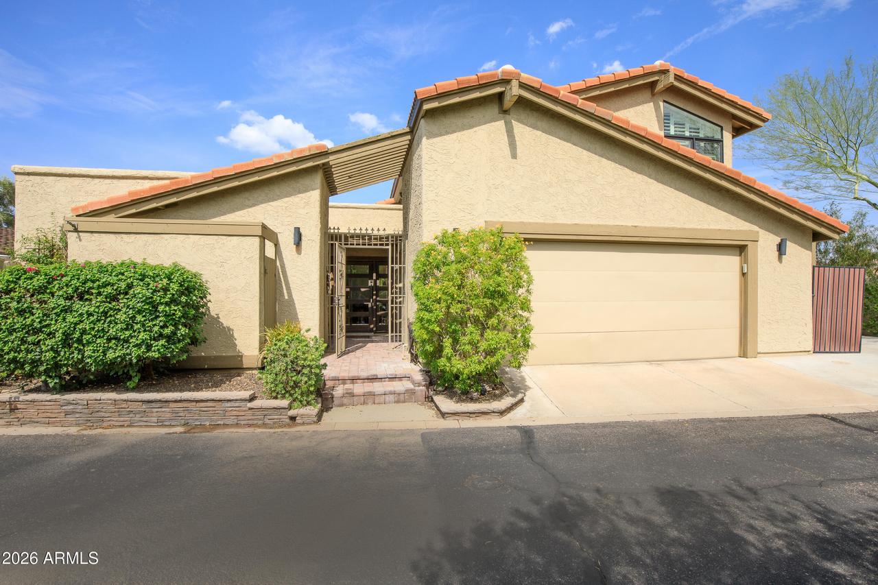 7232 N 14th St., Phoenix, AZ 85020