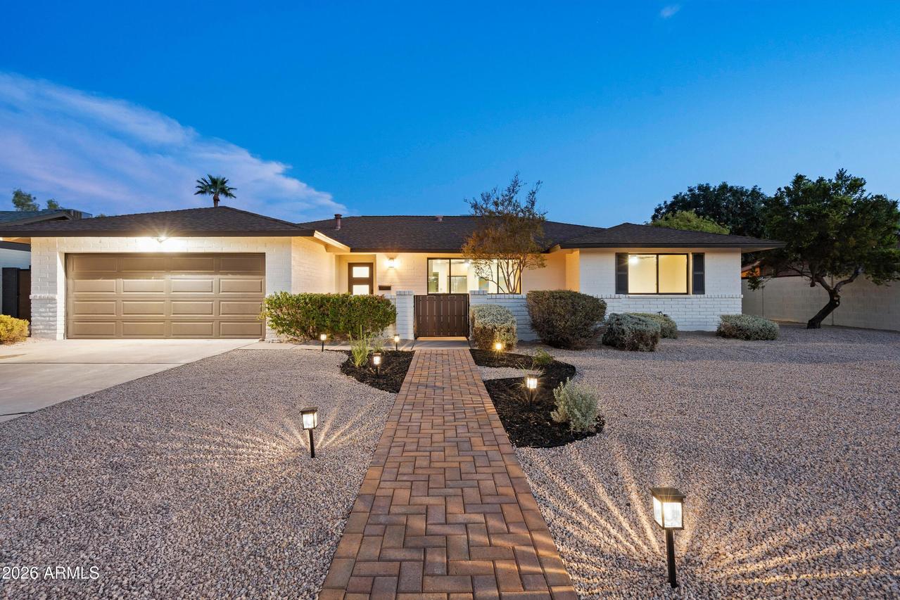 1019 E Watson Dr., Tempe, AZ 85283