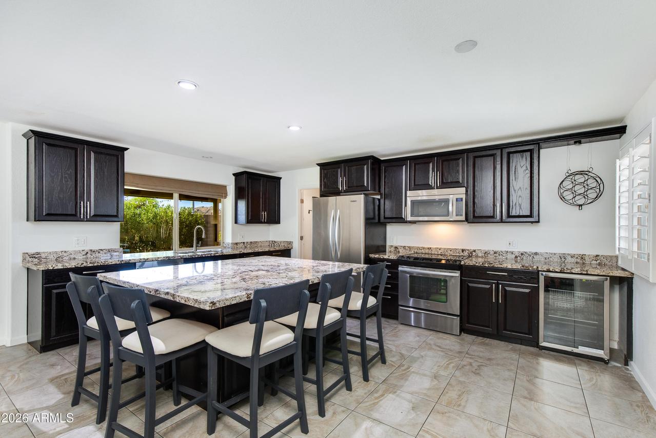 2801 E Mercer Ln., Phoenix, AZ 85028