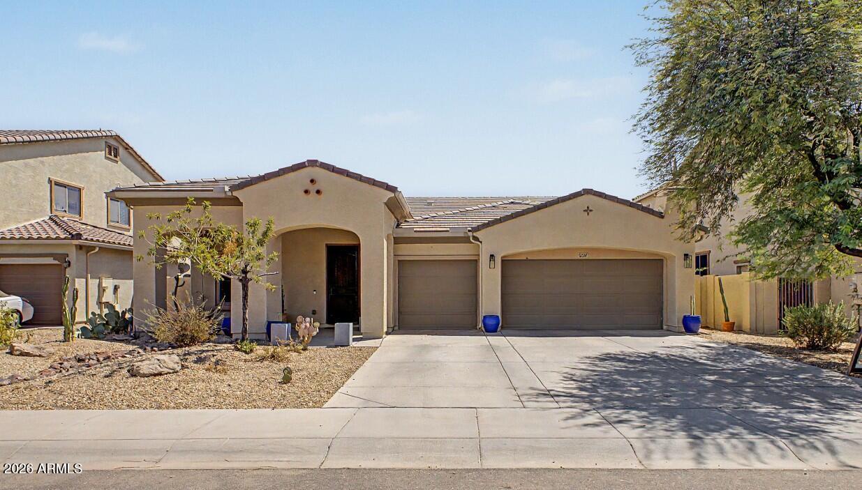5229 W Branham Ln., Laveen, AZ 85339