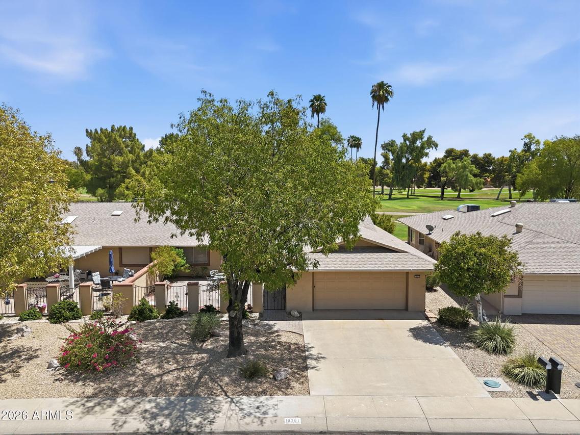 19201 N Concho Cir., Sun City, AZ 85373