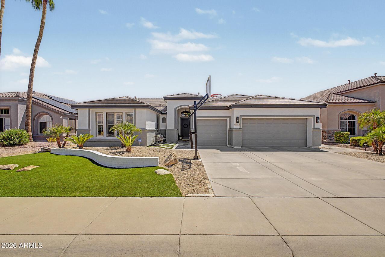 7247 W Melinda Ln., Glendale, AZ 85308