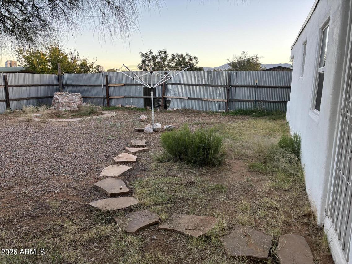 119 E 4th St., Bowie, AZ 85605
