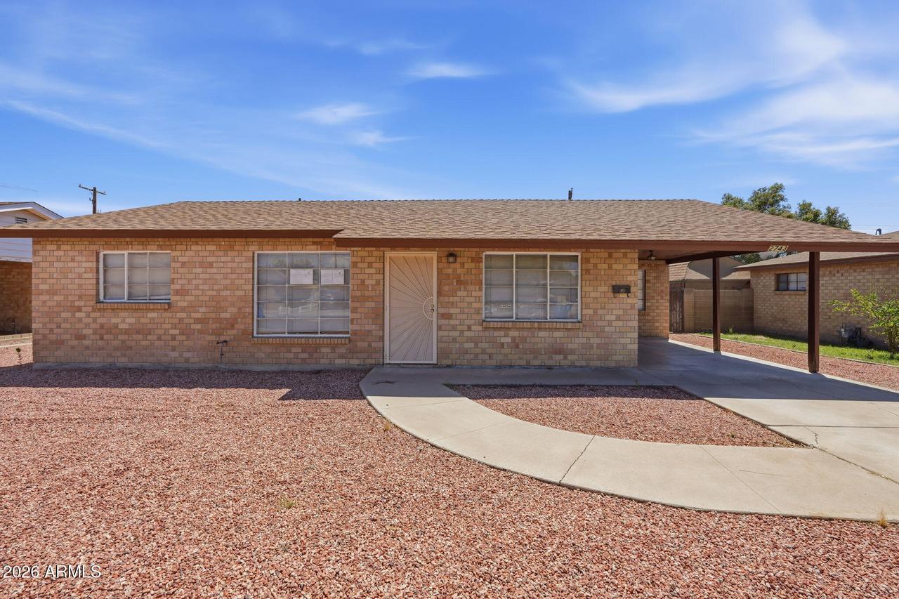 2743 W Ocotillo Rd., Phoenix, AZ 85017