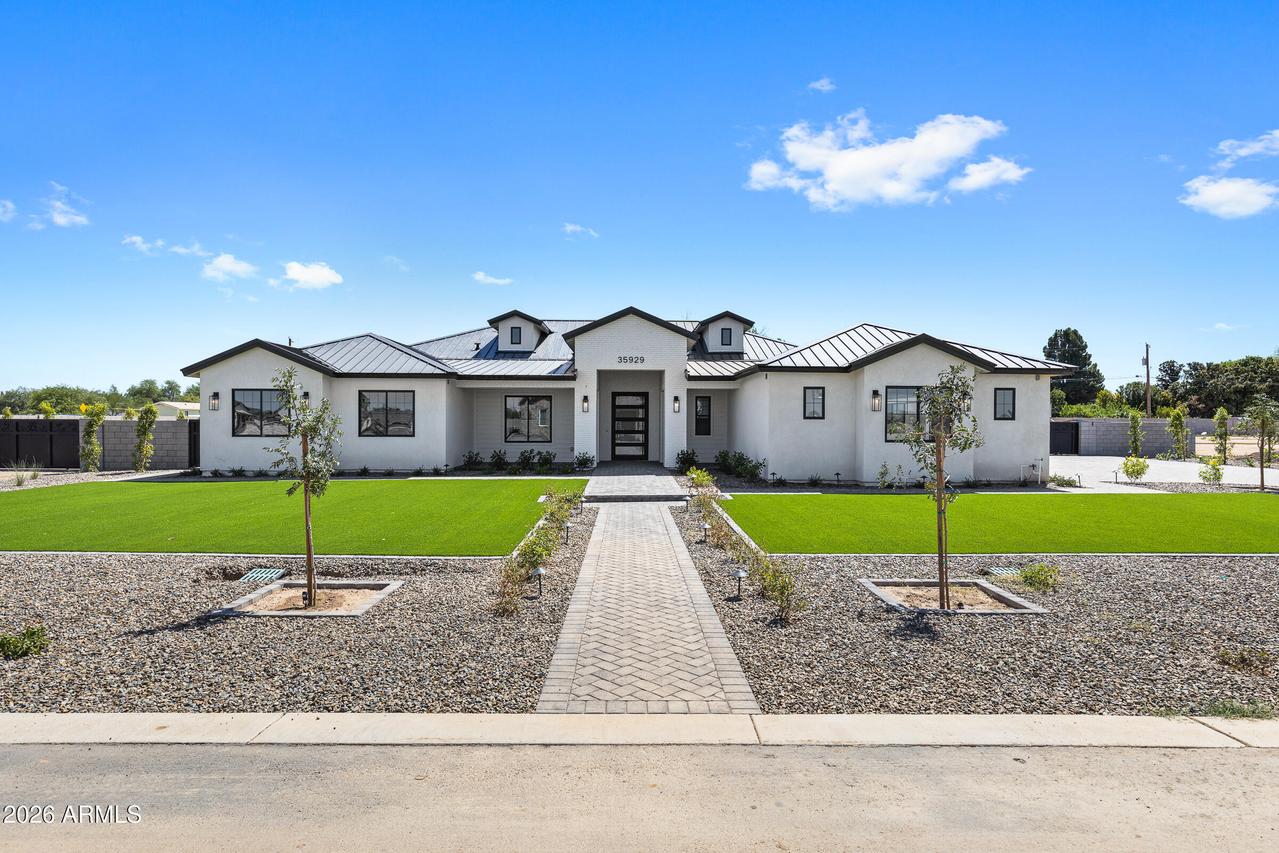 35929 N Evermore Madison St., San Tan Valley, AZ 85140