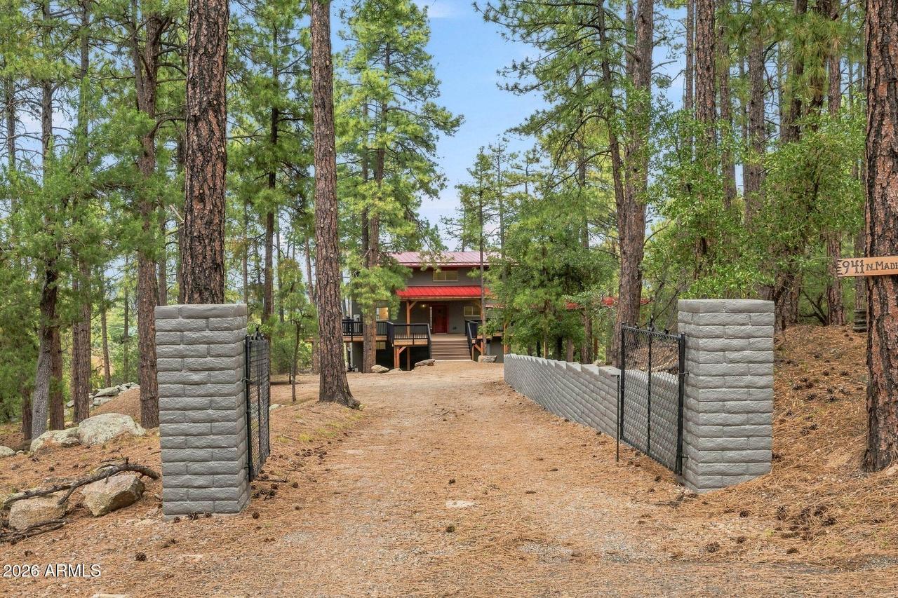 941 N Madizell Dr., Prescott, AZ 86305