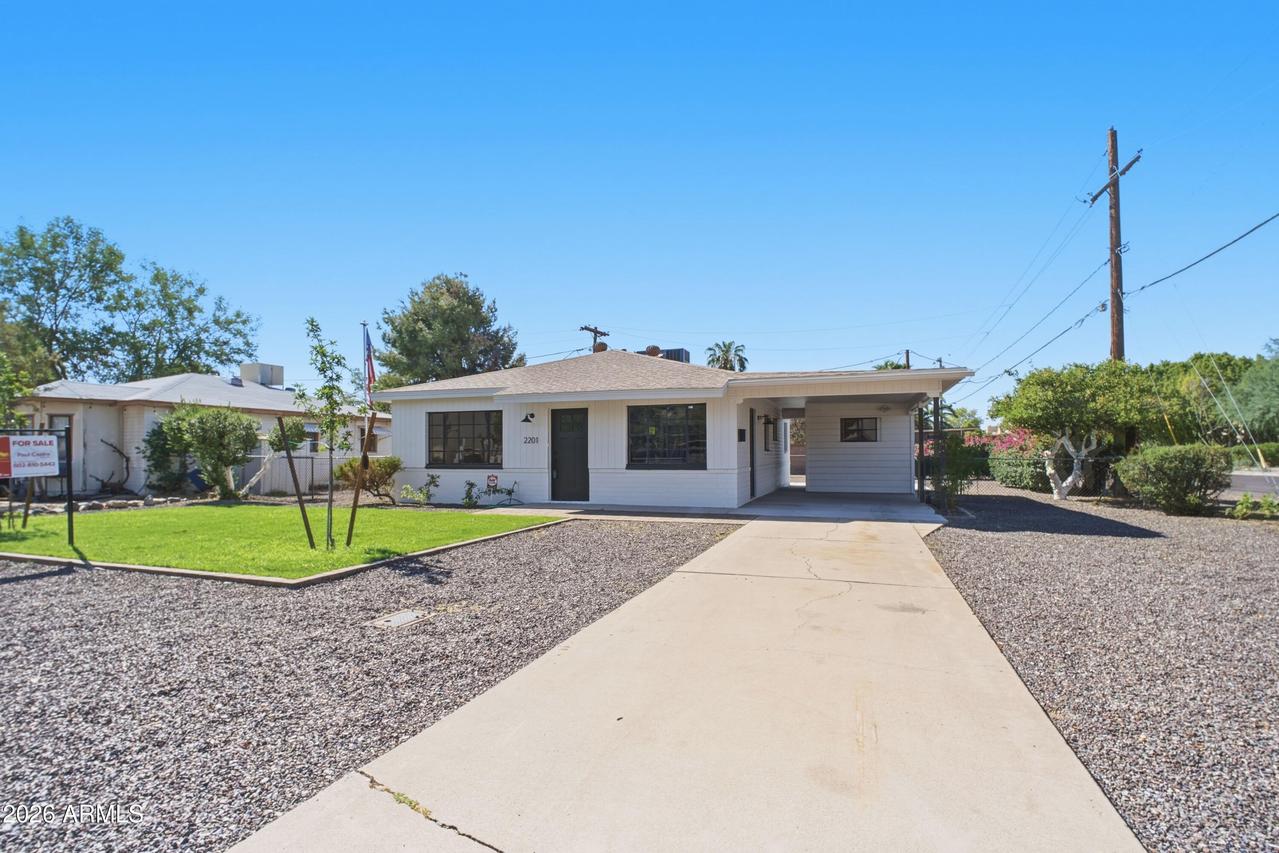 2201 E Campbell Ave., Phoenix, AZ 85016