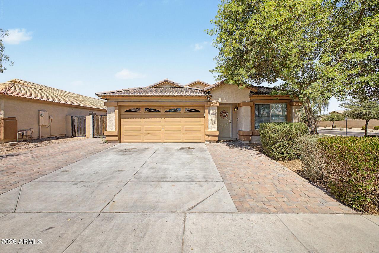6804 S 43rd Ln., Laveen, AZ 85339