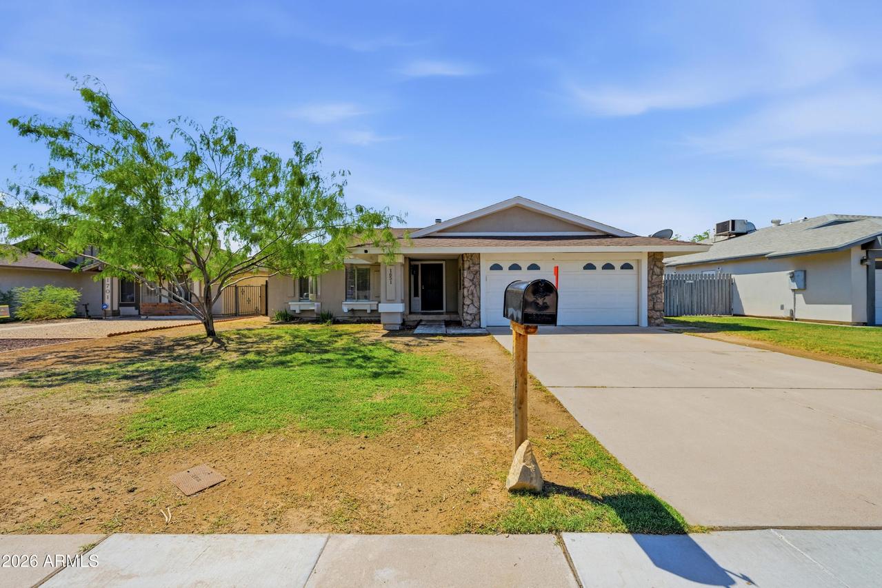 1651 E Apollo Rd., Phoenix, AZ 85042
