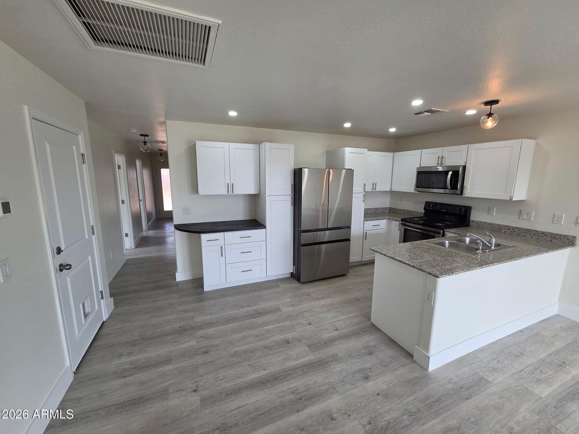 466 Brandeis Dr., Morristown, AZ 85342