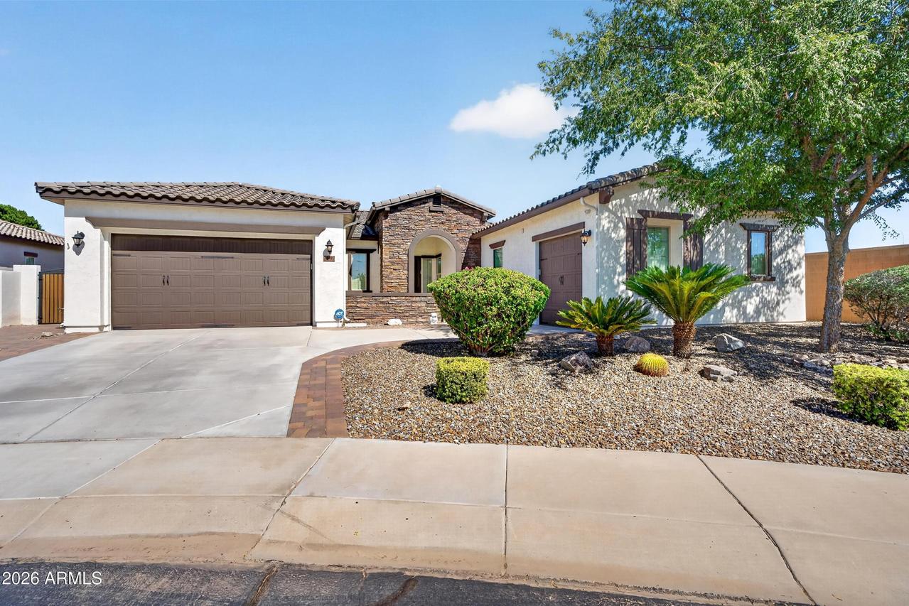 1481 S Carriage Ln., Chandler, AZ 85286