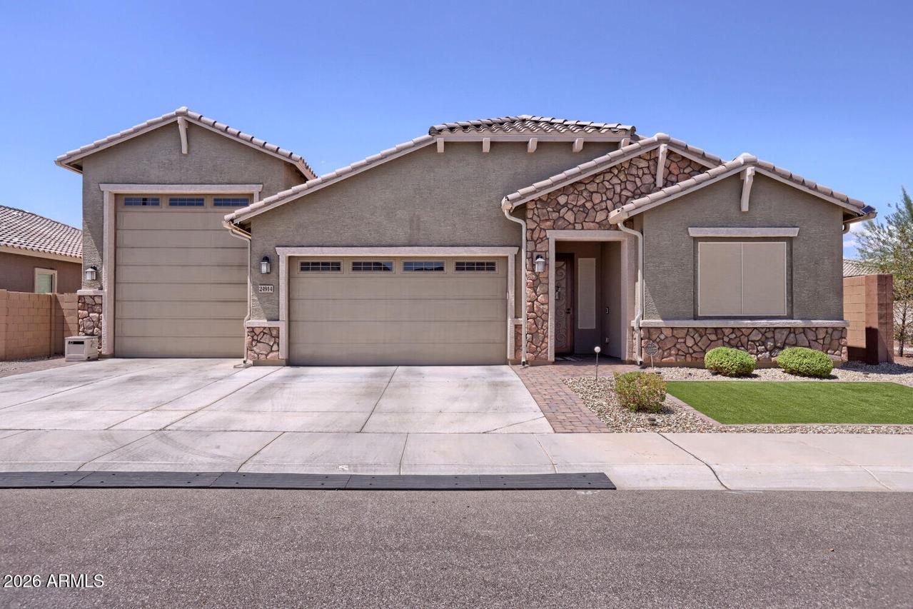 24914 N 176th Ave., Surprise, AZ 85387