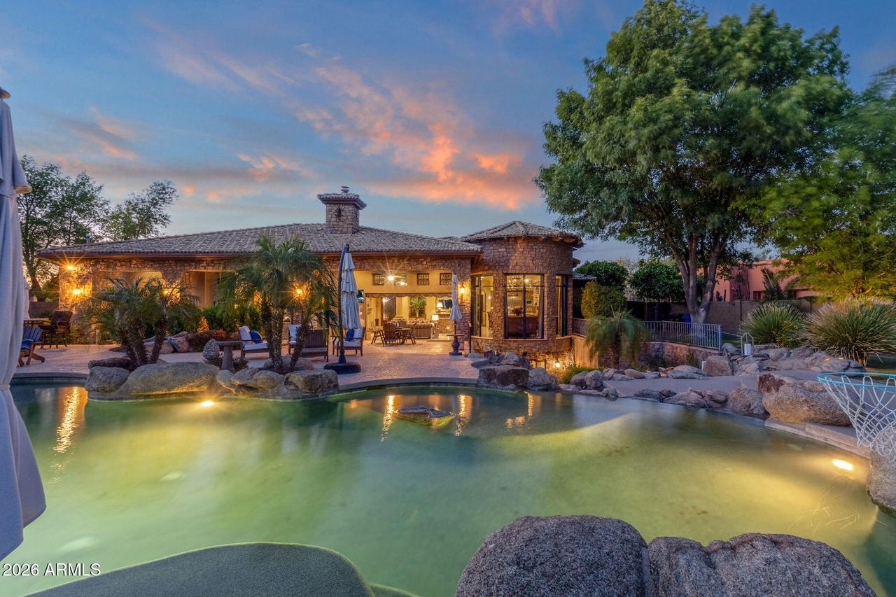 2529 E Vaughn Ct., Gilbert, AZ 85234