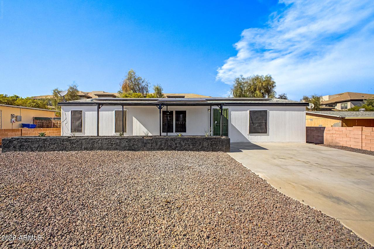 2526 E Behrend Dr., Phoenix, AZ 85050