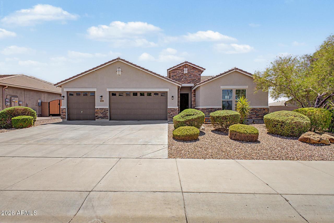 3773 W Abrams Dr., New River, AZ 85087