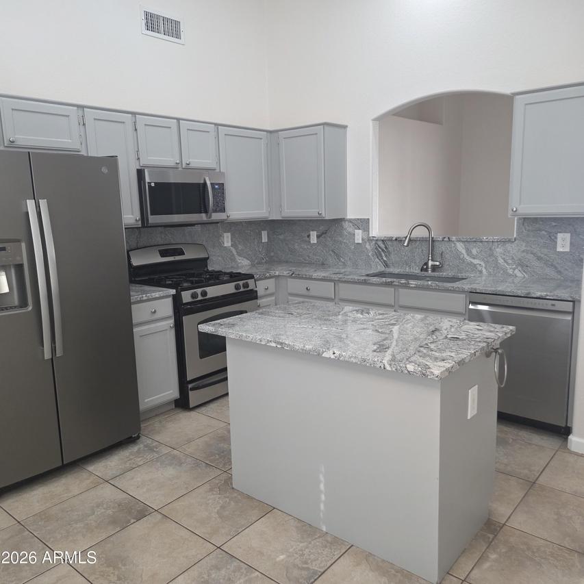 20946 N 108th Ln., Peoria, AZ 85373