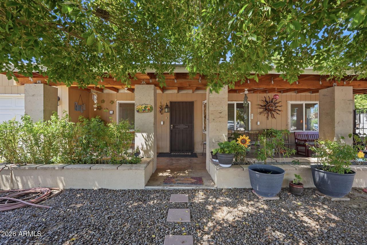 654 S Copper Dr., Apache Junction, AZ 85120