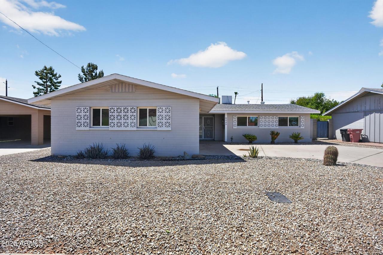 8449 E Jackrabbit Rd., Scottsdale, AZ 85250