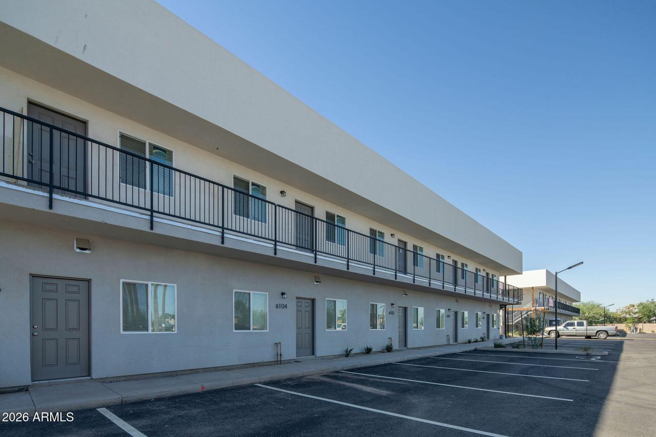 2121 W Adams St., Phoenix, AZ 85009