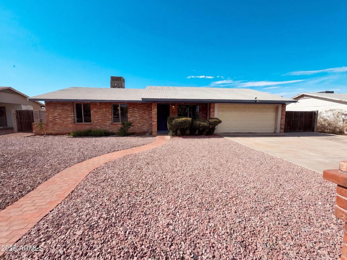 1413 W Behrend Dr., Phoenix, AZ 85027