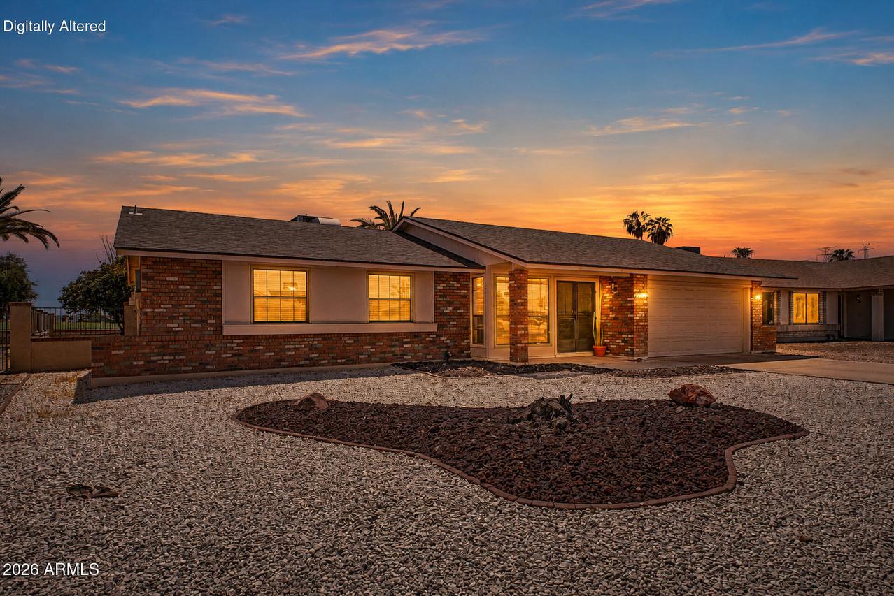 10433 W Laurie Ln., Peoria, AZ 85345