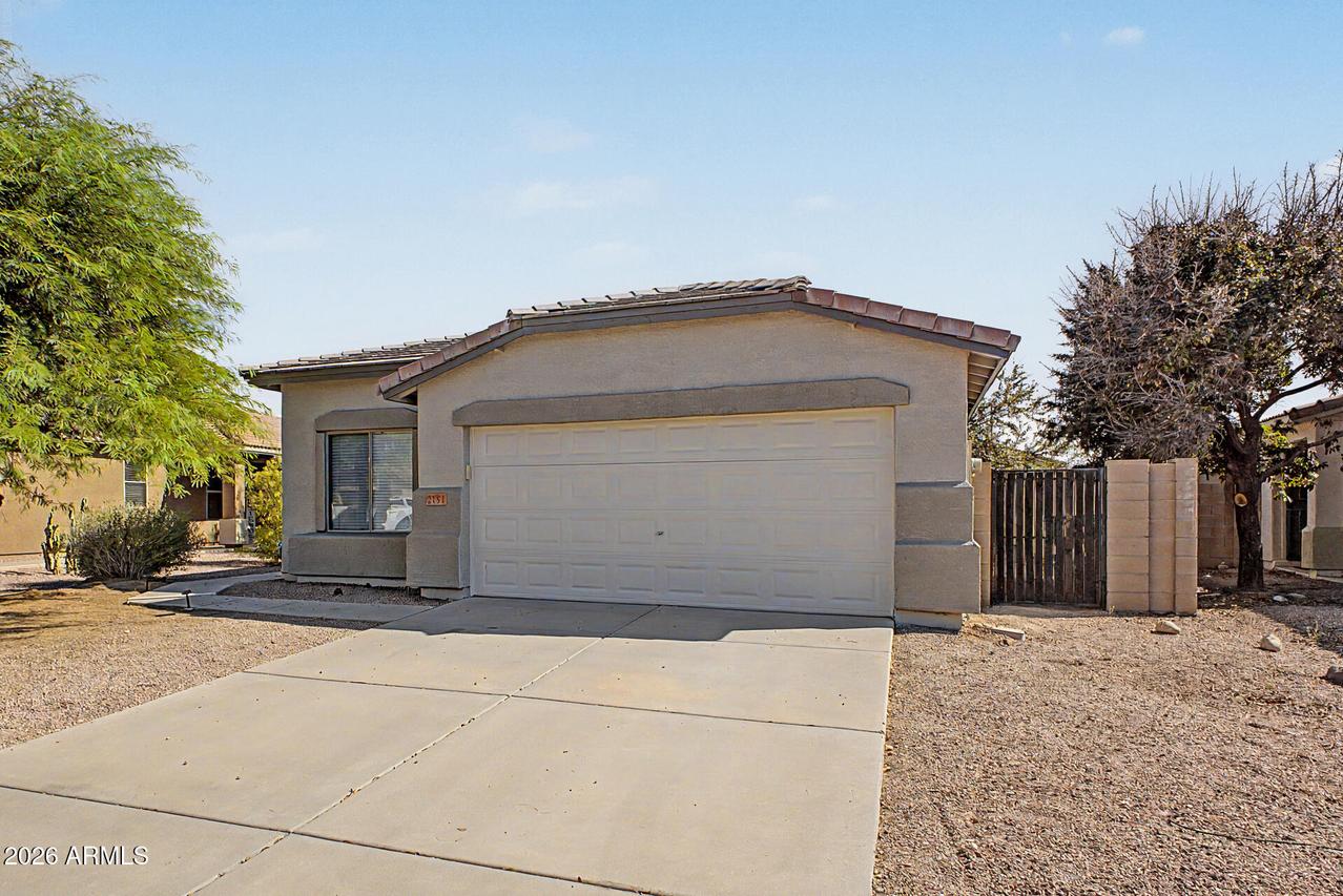 2151 W Allens Peak Dr., San Tan Valley, AZ 85144