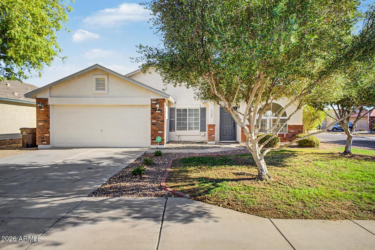 4307 E Meadow West Ln., San Tan Valley, AZ 85140