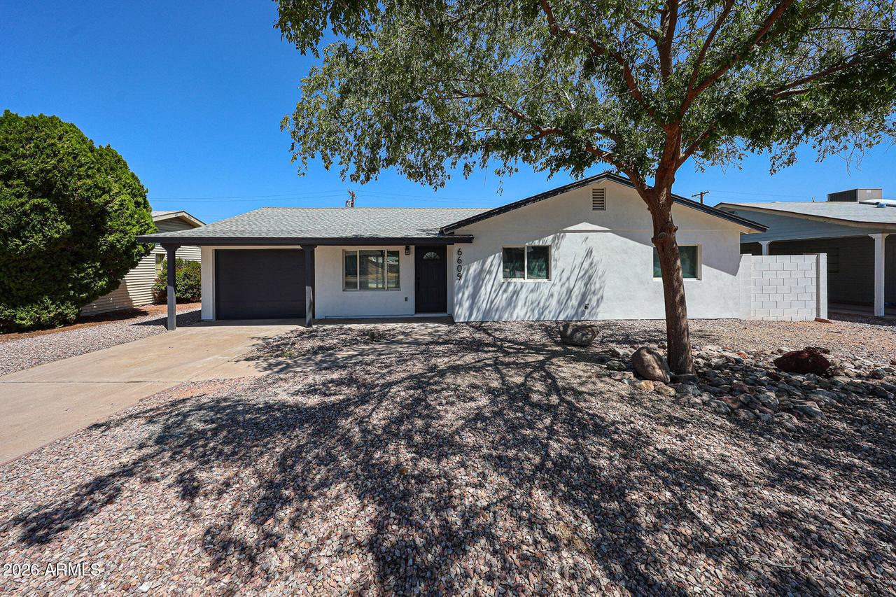 6609 N 20th Ave., Phoenix, AZ 85015